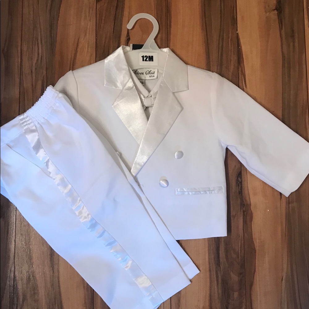 4 Piece Baby Suit! BNWT